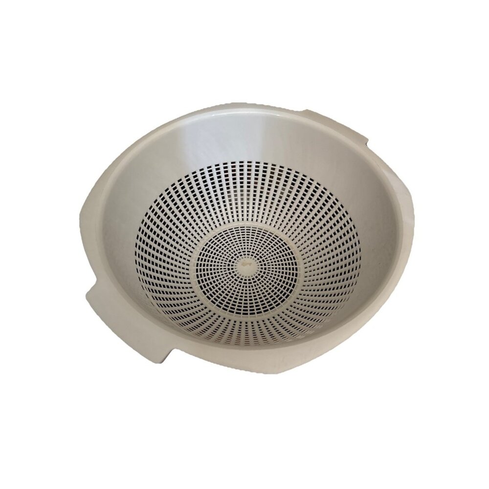 Vintage XL Pasta Colander Strainer Discontinued Square Round White Plastic 15x13